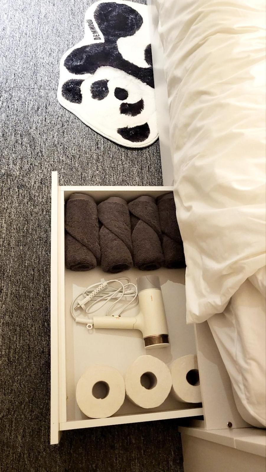 201 Hotel *